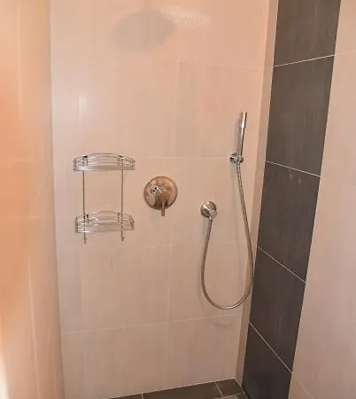 Apartman Pina Nicos 2-4 Pers *