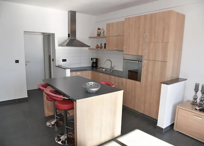 Apartman Pina Nicos 2-4 Pers Tisno